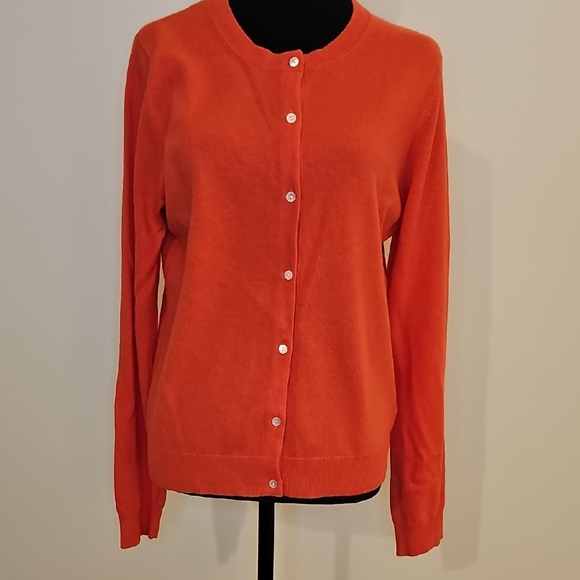 Vineyard Vines Sullivans Cardigan Solid in Fruit Punch - Size M - Picture 2 of 10